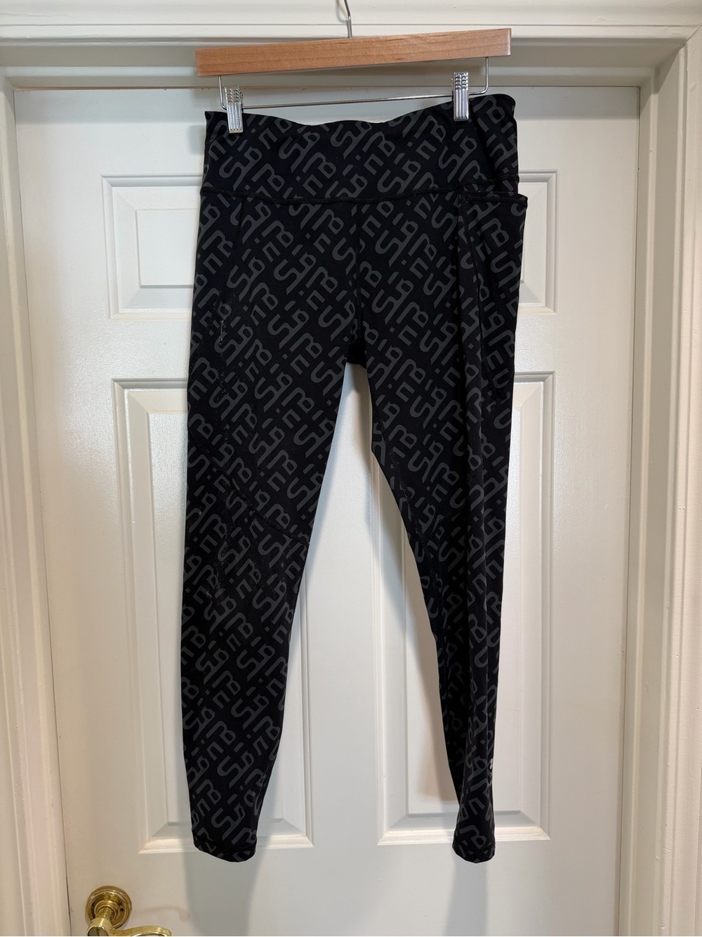 Sweaty Betty x Halle Berry Black Logo Leggings